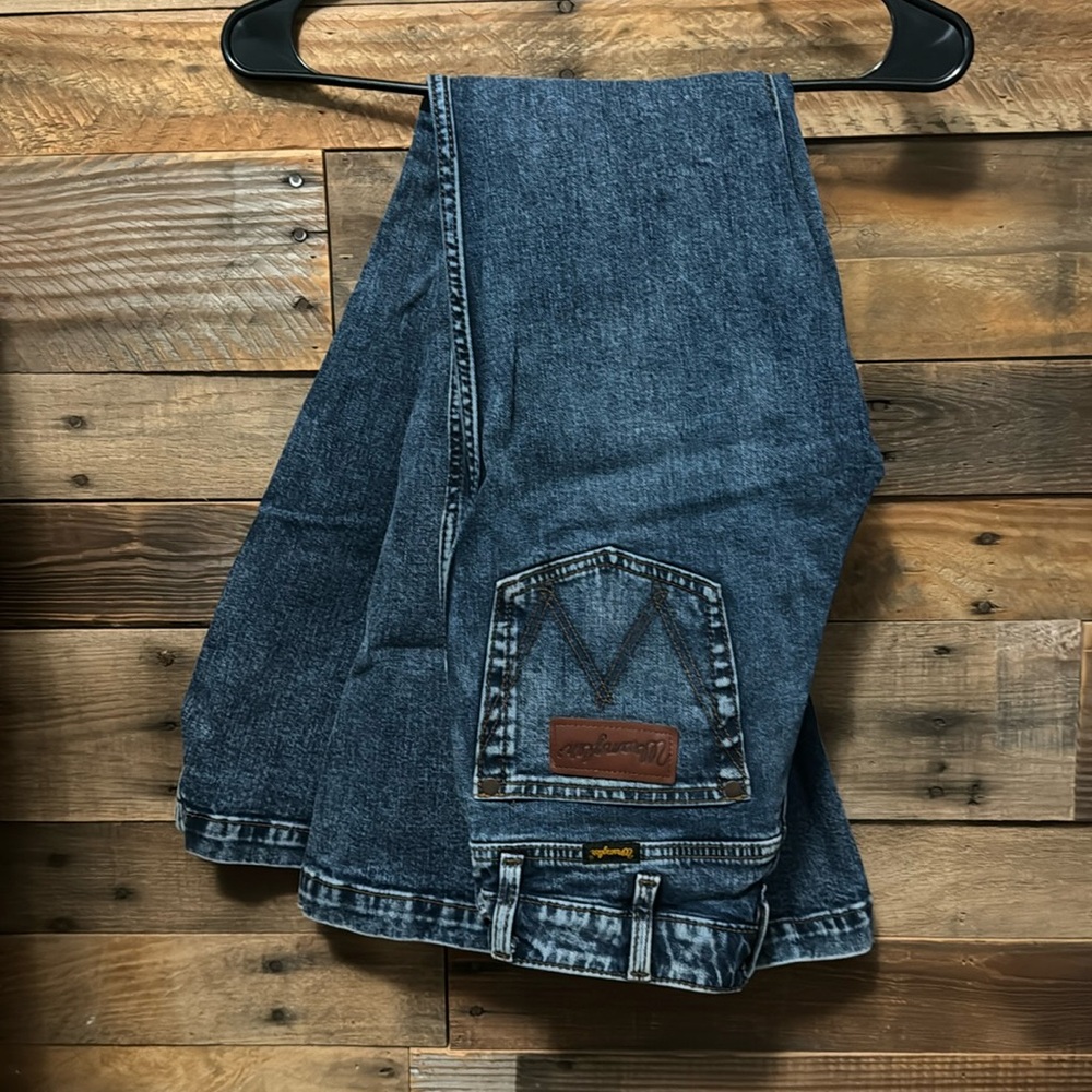 Wrangler trumpet flares